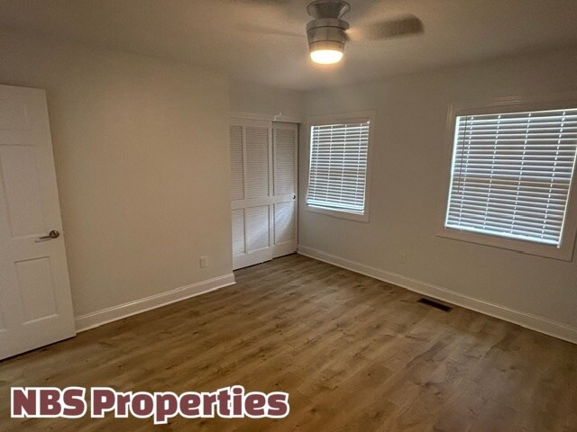 Building Photo - 6529 Deane Hill Dr