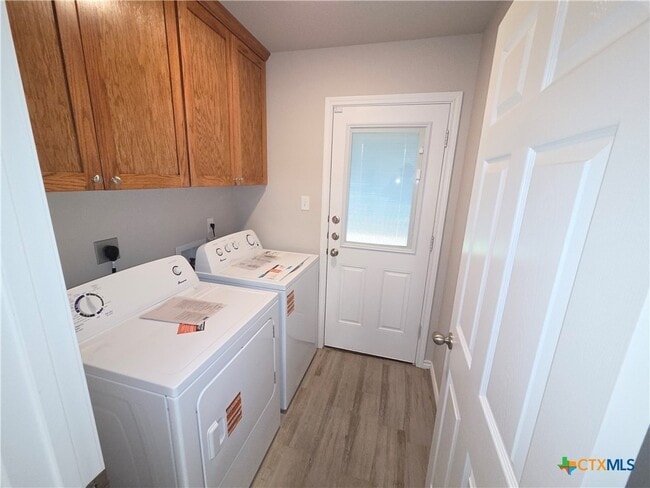 Building Photo - 332 Arnold Dr