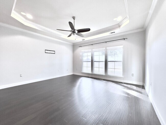 Building Photo - Luxury 4BR/3BA Home on Golf Course in Pelican Point – Resort-Style Living!