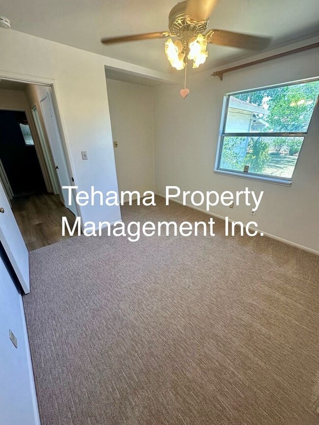 Building Photo - 3 bedroom 2 bath Home in the Forward Addit...