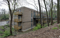 Building Photo - Clifton Woods