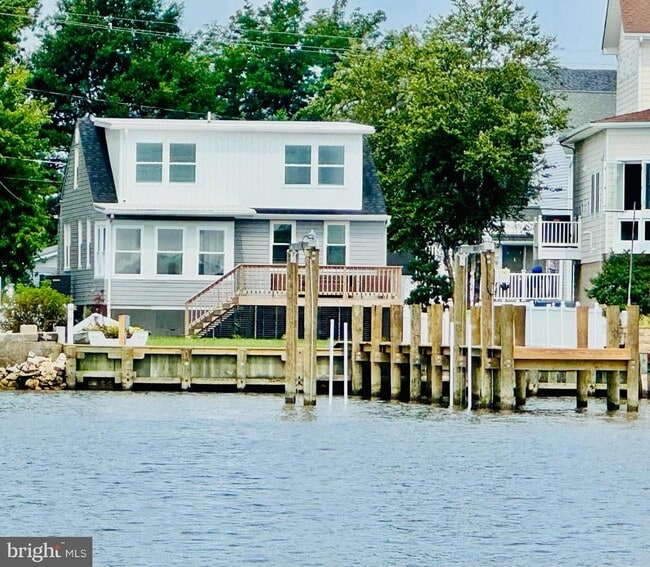 Building Photo - 9135 Cuckold Point Rd
