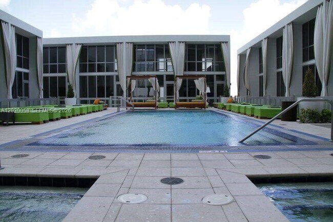 Building Photo - 1100 Biscayne Blvd