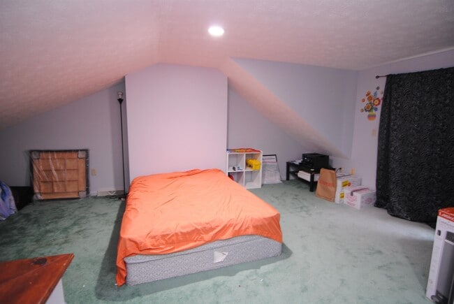 Building Photo - 37 Cadogan Way