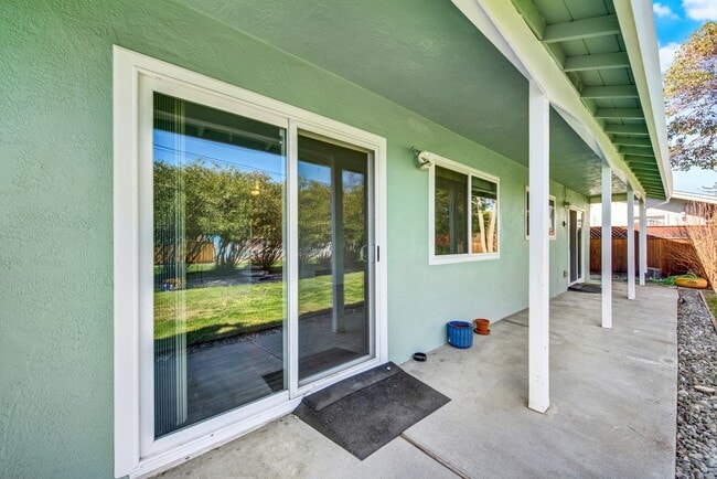 Building Photo - 162 Isle Royale Cir