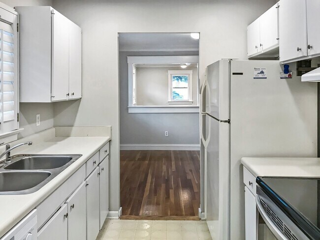 Building Photo - Updated 3 bedroom 1 bath rancher