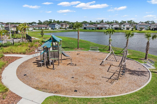 Building Photo - 11817 Moonsail Dr