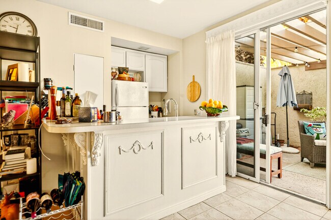 Building Photo - 46750 Mountain Cove Dr