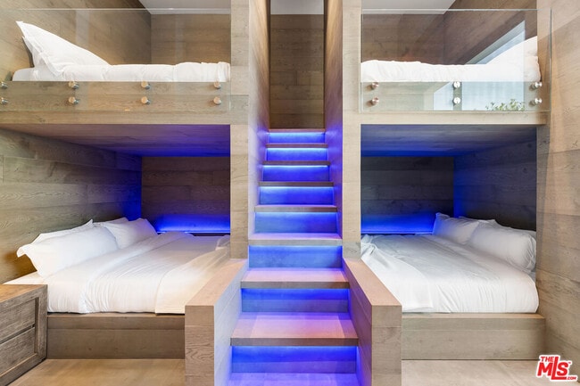 Building Photo - 52435 Ross Ave