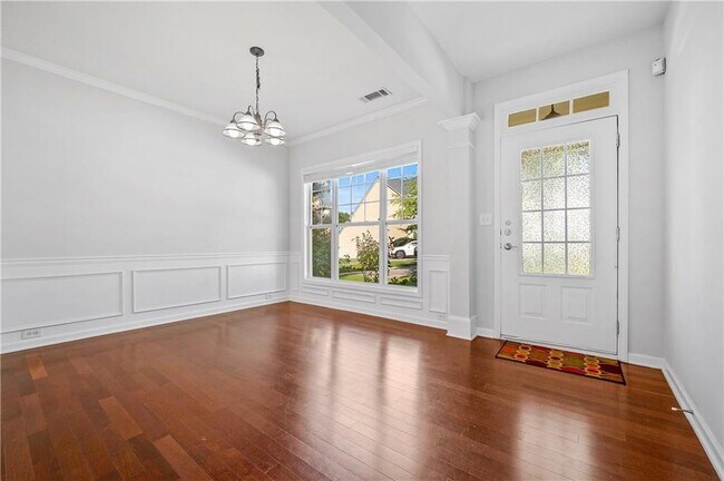Building Photo - 2113 Worrall Hill Dr