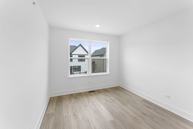 Building Photo - 6424 Levi Ln