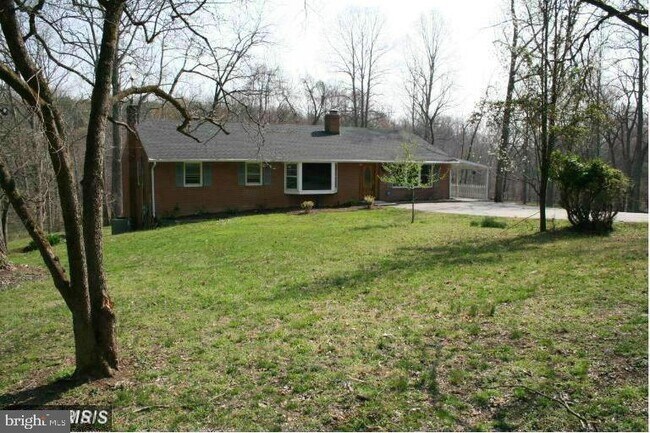 Building Photo - 7617 Maple Branch Rd