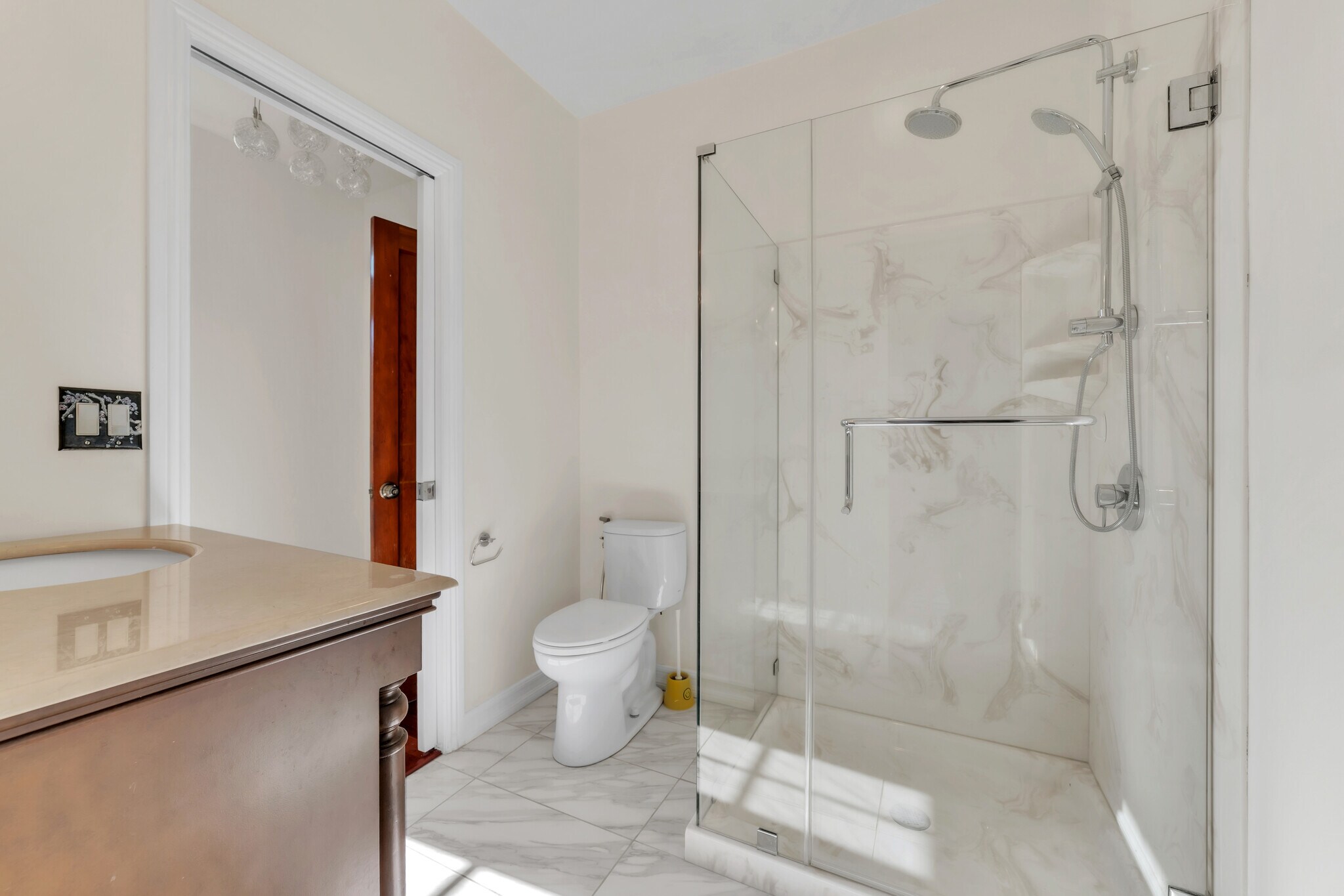 Building Photo - 80 Corona St