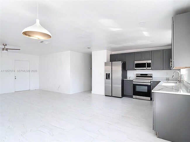 Building Photo - 4487 Pocatella Ave