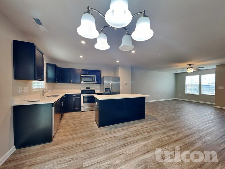 Building Photo - 38 E Lumber Ct