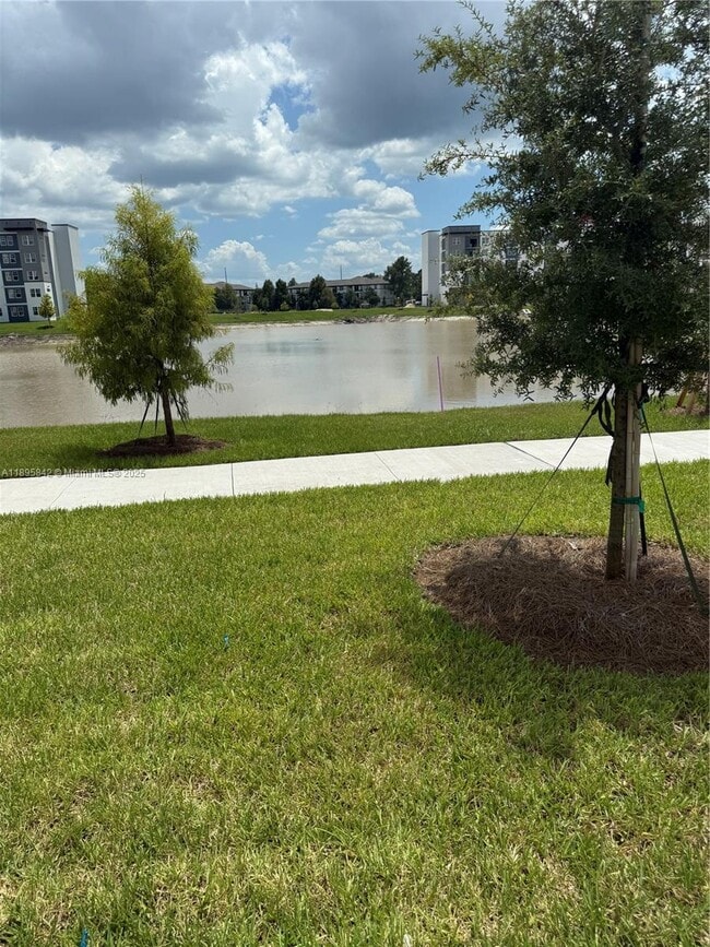 Building Photo - 5592 Pga Blvd