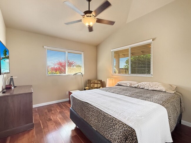 Building Photo - Fully Furnished Single Level Home with a Pool