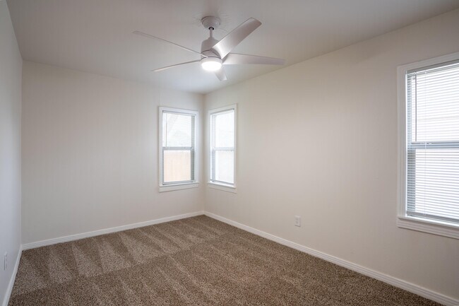 Building Photo - 3808 33rd St