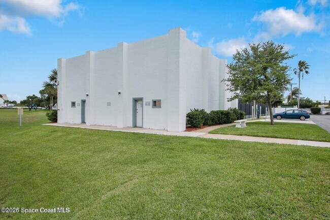 Building Photo - 817 Mystic Dr