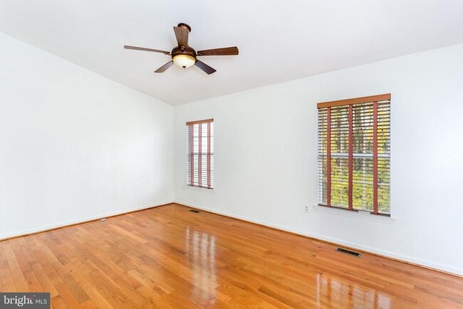 Building Photo - 14 Tivoli Lake Ct