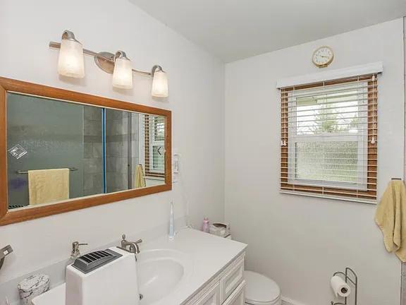 Building Photo - 1020 Meadowbrook Dr