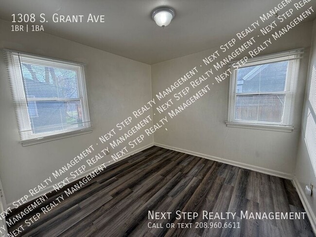 Building Photo - 1308 S Grant Ave