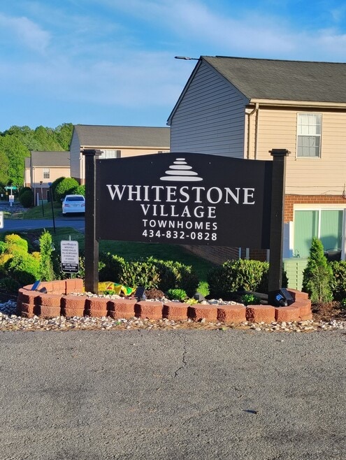 Building Photo - 30 Fonda Dr