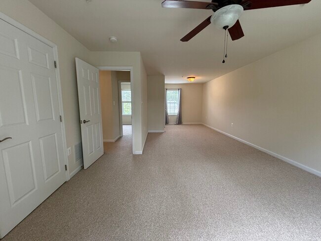 Building Photo - 20850 Autumn Mill Ct