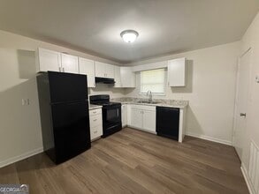 Building Photo - 345 Rustwood Dr