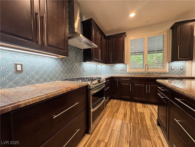 Building Photo - 9501 Ironsend St