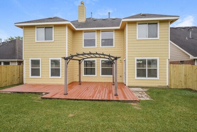 Building Photo - 5518 Sequin Dr