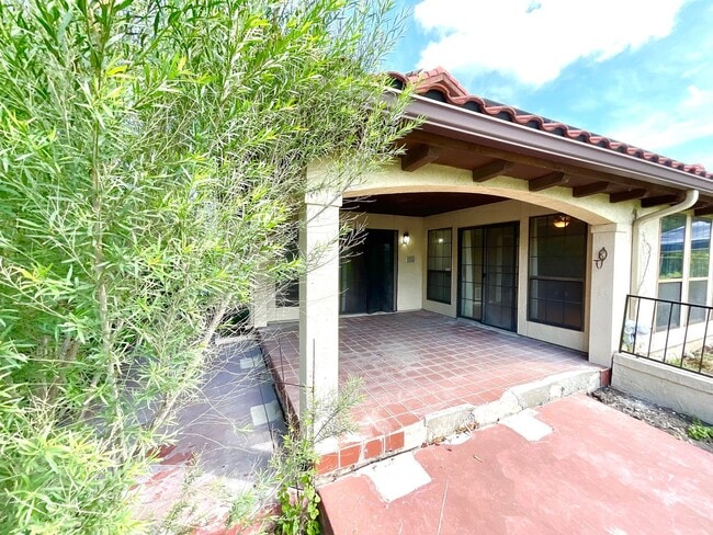 Building Photo - 7326 Putter Ln