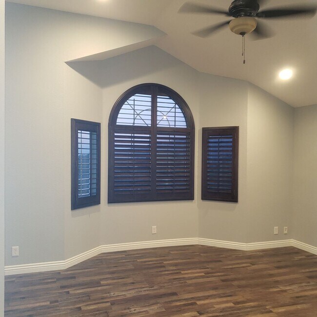 Building Photo - 13016 Mew Cir