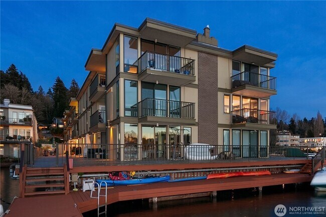 Building Photo - 2bd/1.5ba Kirkland Condo