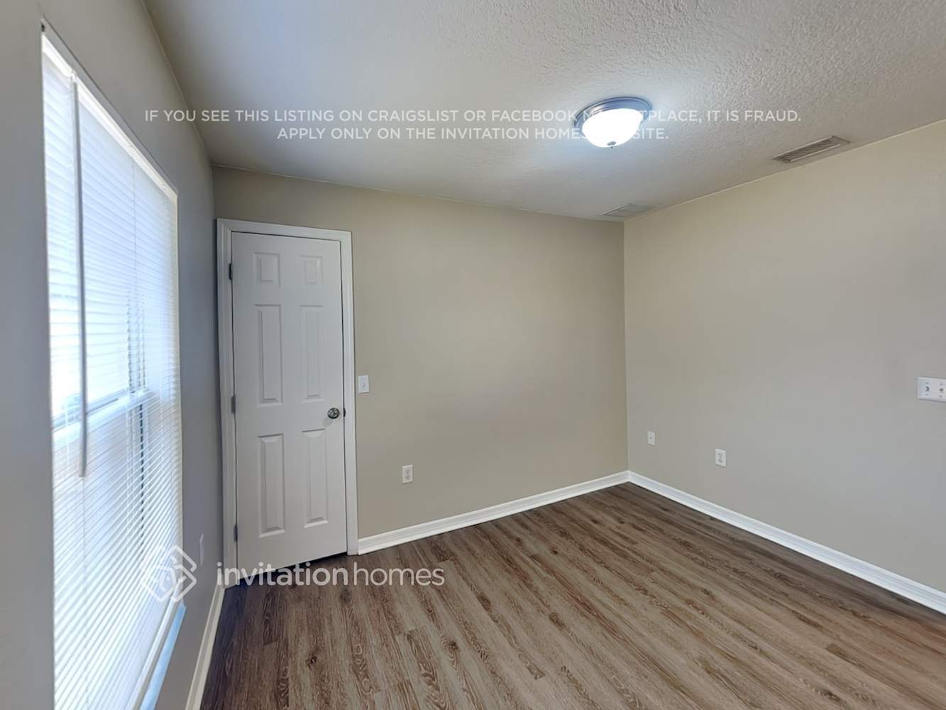 Building Photo - 626 Jaguar Ct