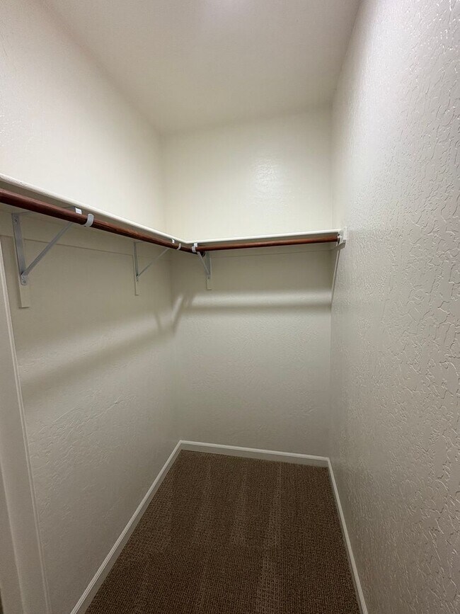 Building Photo - SE Visalia home coming soon!