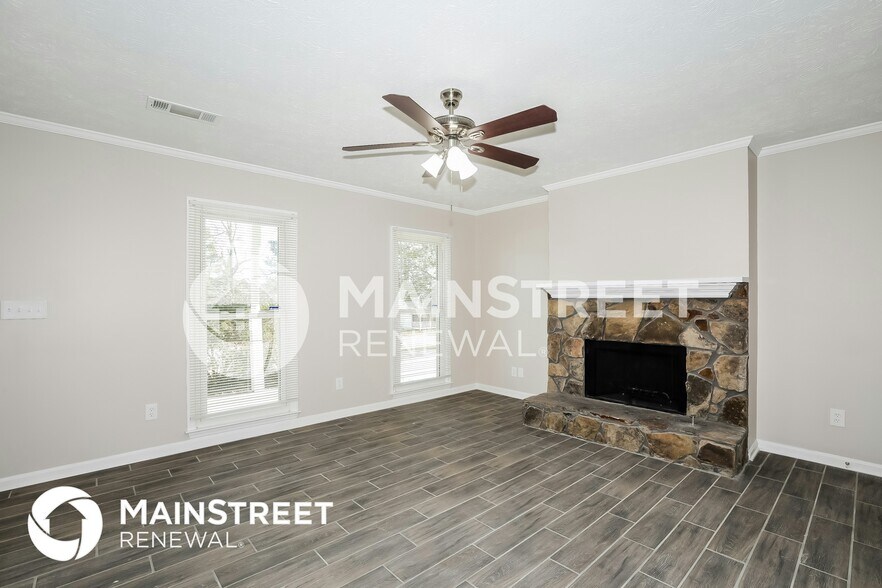 Building Photo - 369 Hillridge Dr