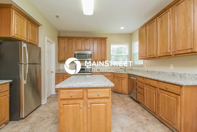 Building Photo - 4 Bedroom Pet-Friendly Home in Spring Hill...