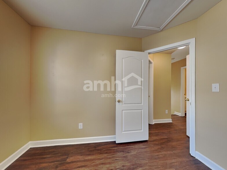 Building Photo - 12746 Cross Dale Dr