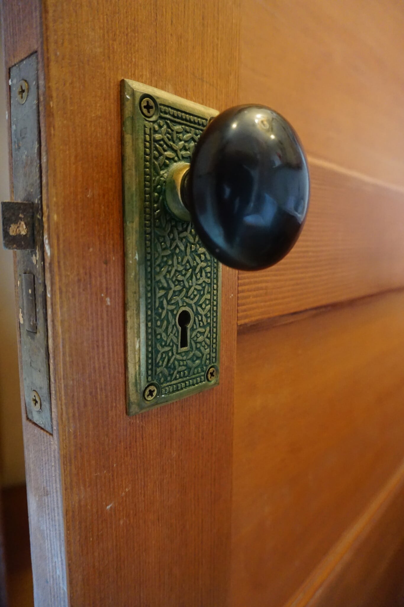 Hardware - 2127 Red Rose Way