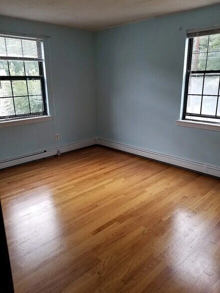 Building Photo - 23 Thurston Rd