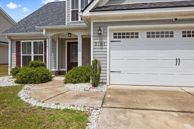 Building Photo - 2121 Grv Lndg Wy