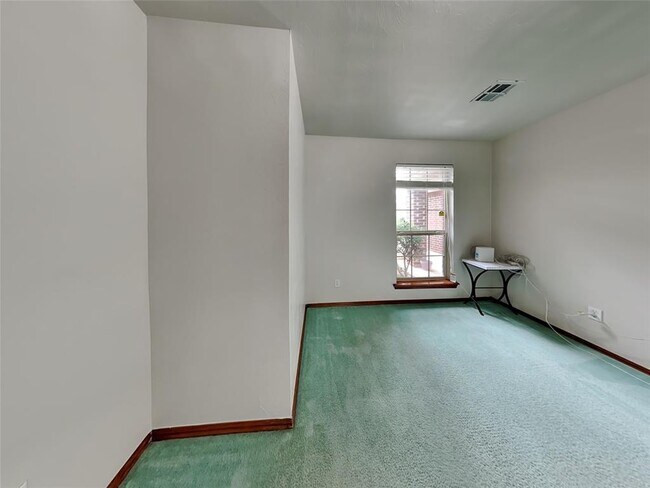 Building Photo - 8213 NW 84th St