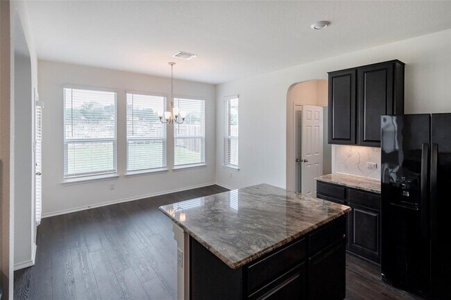 Building Photo - 1101 Arbor Acres Loop