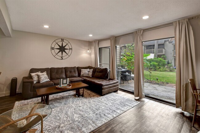 Building Photo - 12900 Walden Rd