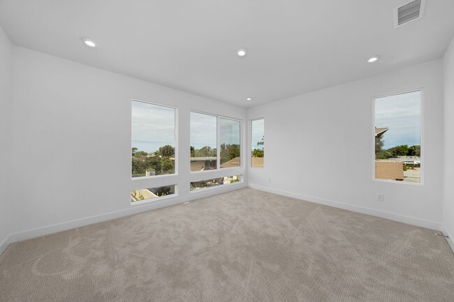 Building Photo - Available now! Brand New 4 Bedroom Townhom...
