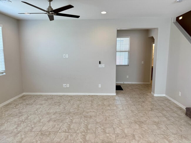 Building Photo - 14220 W Buckskin Trl