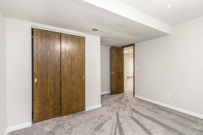 Building Photo - 6700 W 51st St