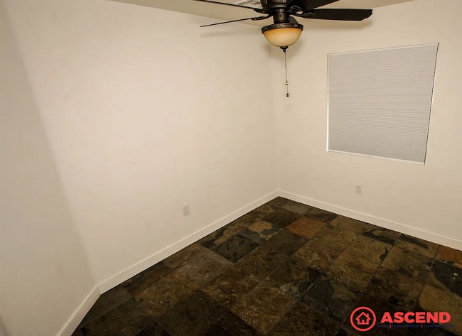 Building Photo - 314-316 Harding Ave