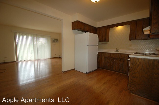 Building Photo - 6135 W 103rd St